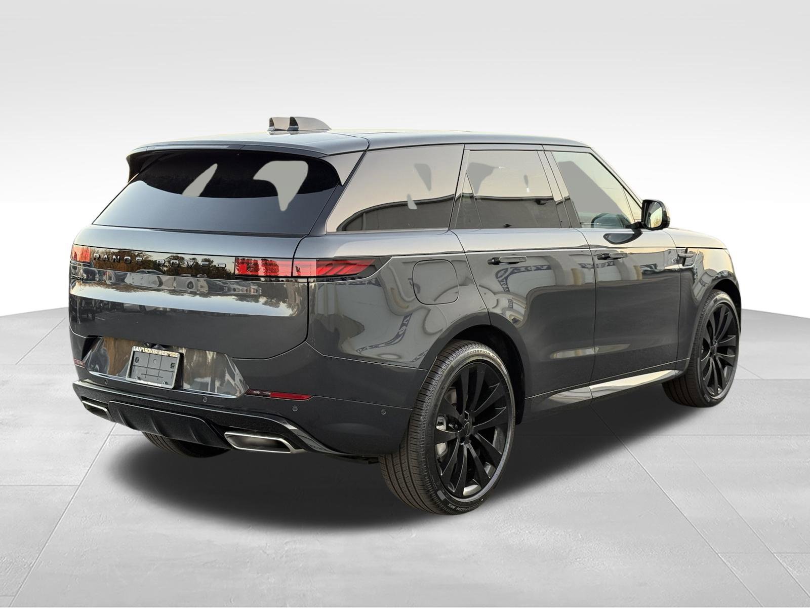 New 2026 Land Rover Range Rover Sport Dynamic SE AWD/4WD image 6