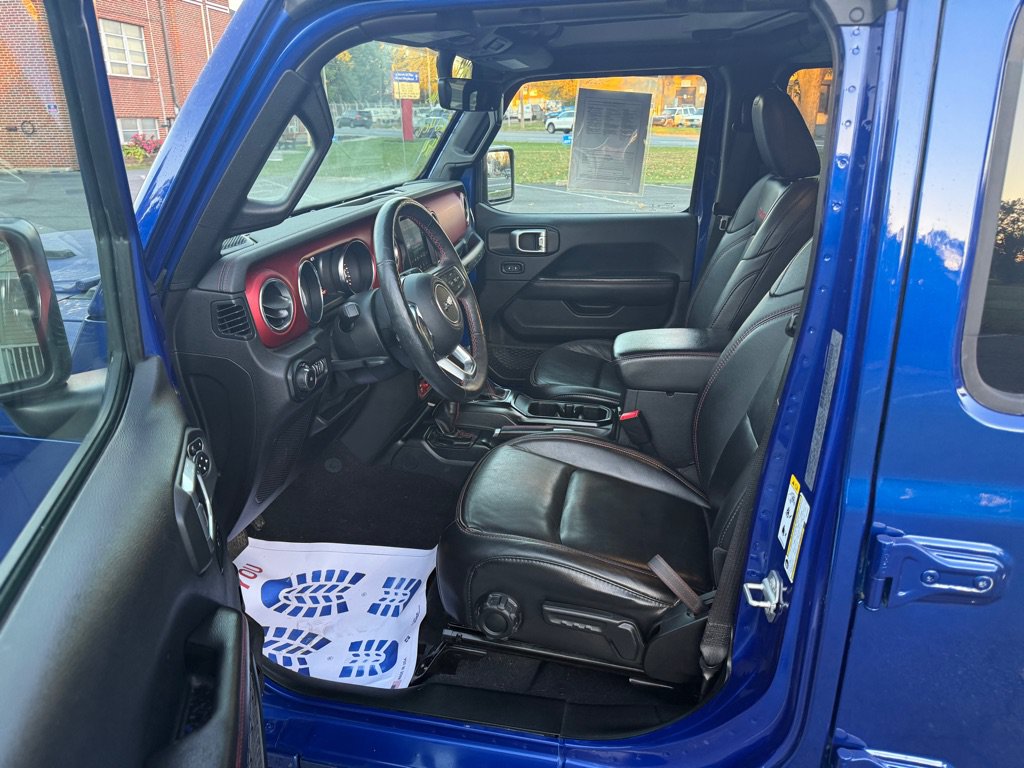 Used 2019 Jeep Wrangler Unlimited Rubicon AWD/4WD image 4