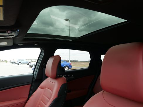 Used 2023 Kia Sportage SX image 26