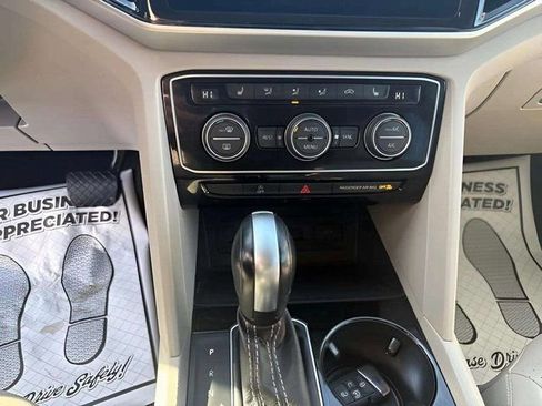 Used 2023 Volkswagen Atlas SEL image 15