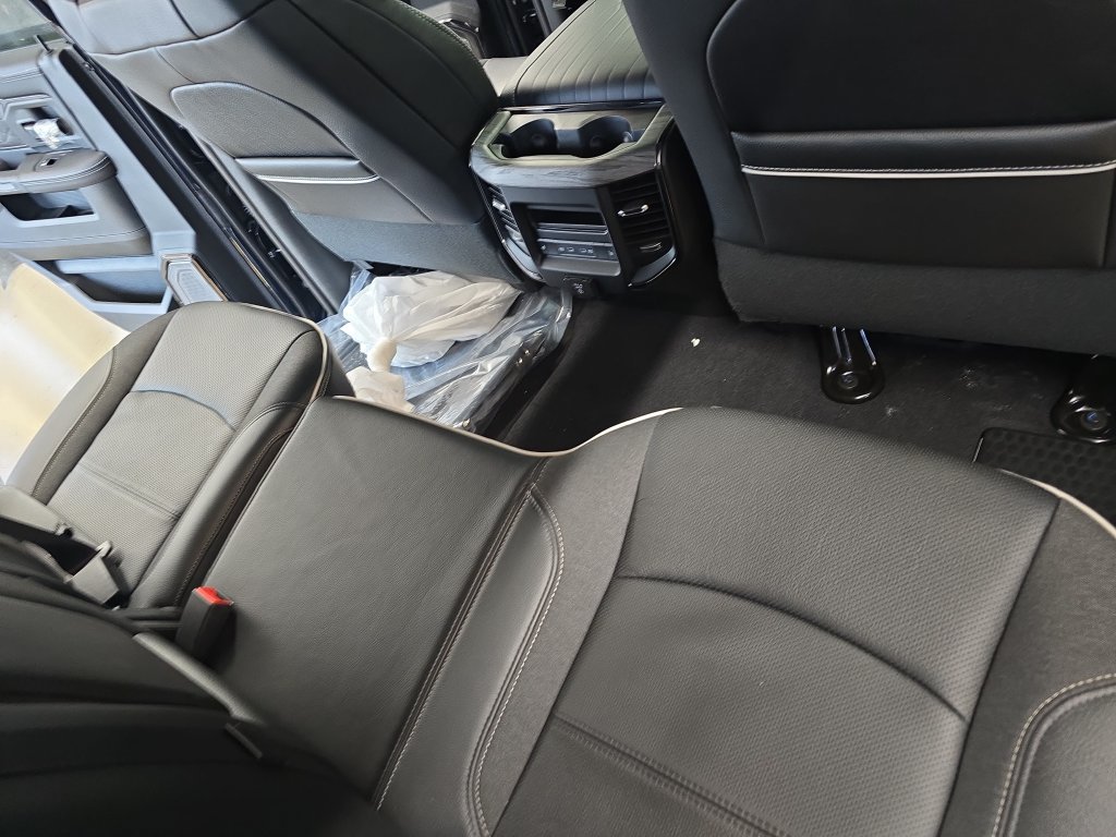 New 2027 RAM 2500 Limited AWD/4WD image 12