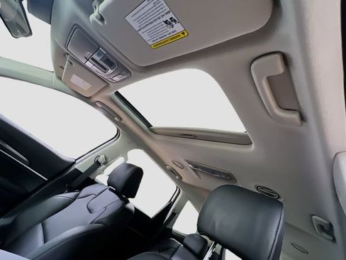 New 2025 Kia Telluride S image 23