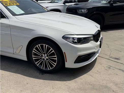 Used 2018 BMW 540i RWD image 7
