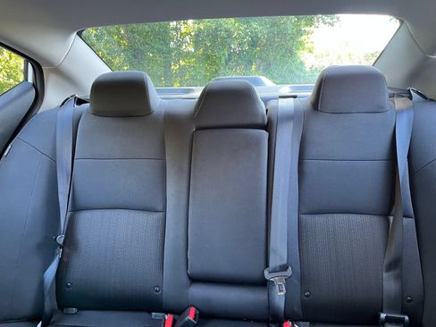 Used 2025 Nissan Altima 2.5 SV FWD image 38
