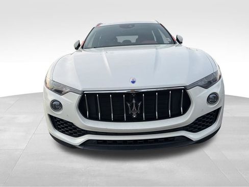 Used 2017 Maserati Levante S image 2