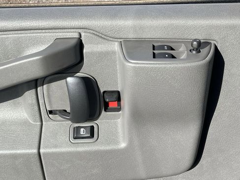 New 2025 GMC Savana 2500 Extended w/ Driver Convenience Package image 23