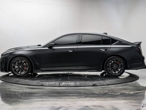 Used 2022 Cadillac CT5 V Blackwing w/ Carbon Fiber Package 2 RWD image 7