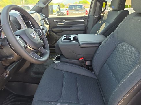 New 2026 RAM 1500 Big Horn AWD/4WD image 15