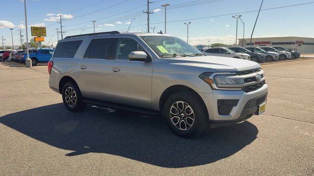 Used 2023 Ford Expedition Max XLT AWD/4WD image 2