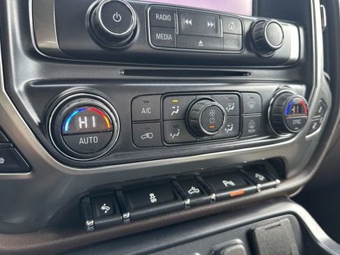 Used 2015 Chevrolet Silverado 1500 LTZ Z71 w/ LTZ Plus Package image 28