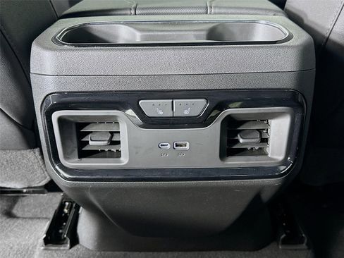 Certified 2025 GMC Sierra 1500 AT4 w/ AT4 Premium Package AWD/4WD image 27