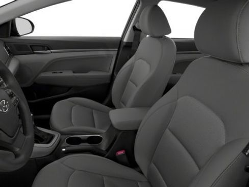 Used 2018 Hyundai Elantra SE image 12