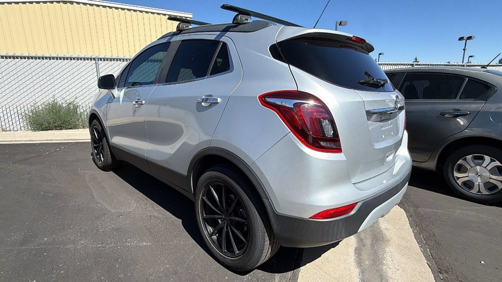 Used 2020 Buick Encore Preferred FWD image 3