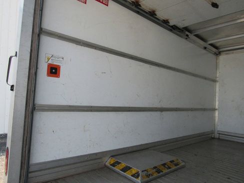 Used 2019 Ford Transit 350 156 DRW RWD image 18