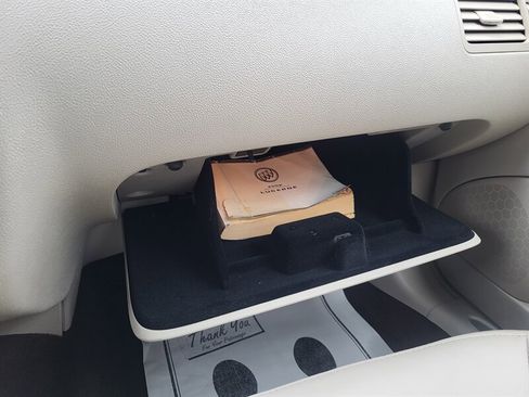 Used 2008 Buick Lucerne CXL w/ Ultra Confidence Package image 21