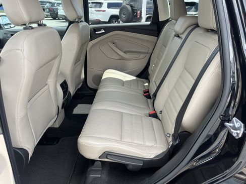 Used 2019 Ford Escape Titanium FWD image 35