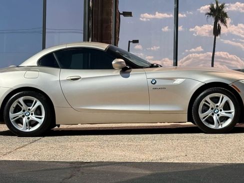 Used 2011 BMW Z4 sDrive35i image 23