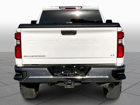Used 2021 Chevrolet Silverado 2500 LT w/ Convenience Package image 5
