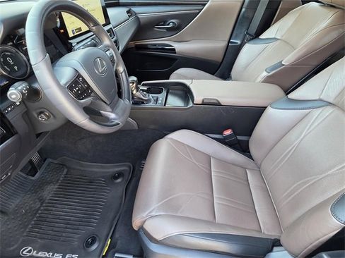 Certified 2023 Lexus ES 300h Ultra Luxury w/ Accessory Package (Z2) image 6