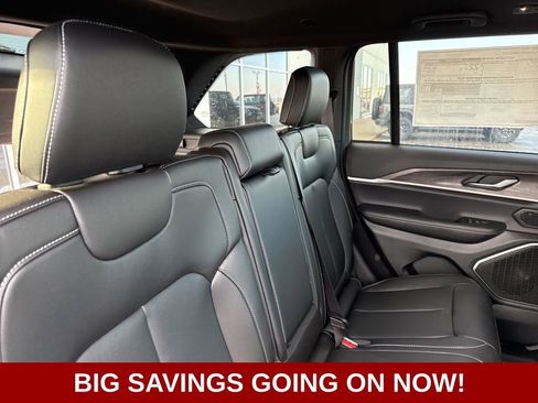 New 2025 Jeep Grand Cherokee Limited image 47
