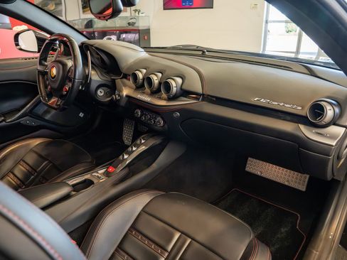 Used 2014 Ferrari F12 Berlinetta RWD image 17