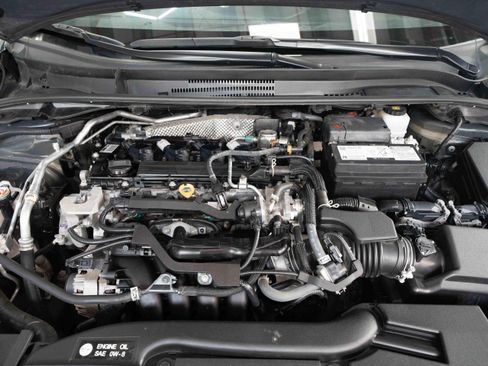 Used 2025 Toyota Corolla LE FWD image 30