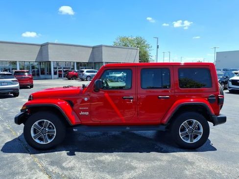 Used 2023 Jeep Wrangler Unlimited Sahara w/ LED Lighting Group AWD/4WD image 10