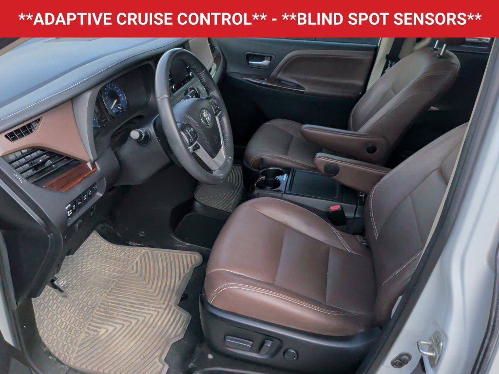 Used 2020 Toyota Sienna Limited Premium FWD image 10