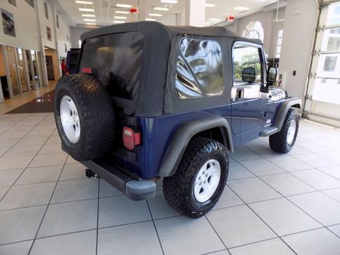 Used 2005 Jeep Wrangler Sport w/ 30" Tire & Wheel Group AWD/4WD image 8
