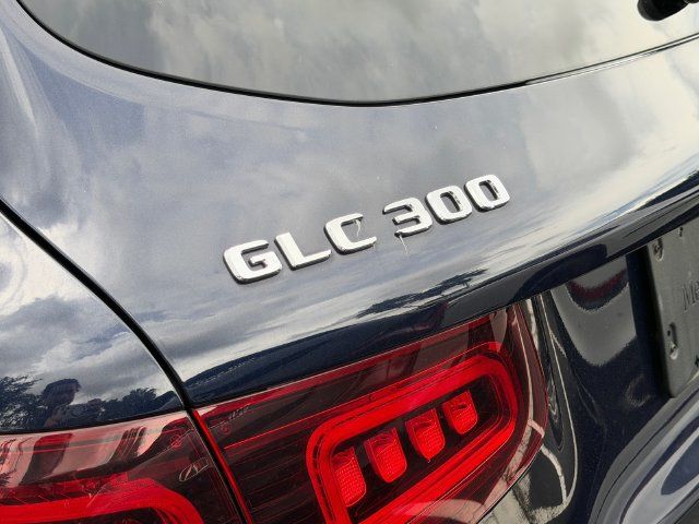 Used 2021 Mercedes-Benz GLC 300 image 9