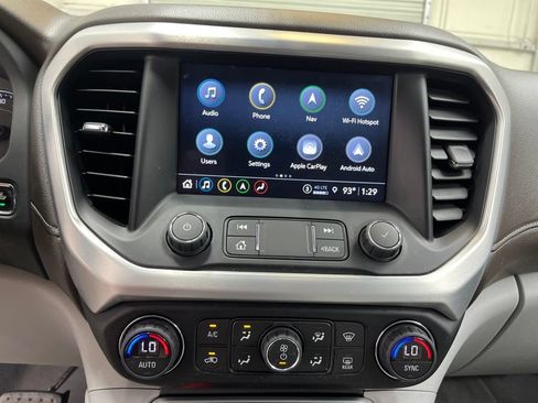 Used 2021 GMC Acadia SLT FWD image 16