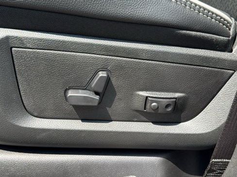 New 2026 RAM 3500 Laramie AWD/4WD image 9