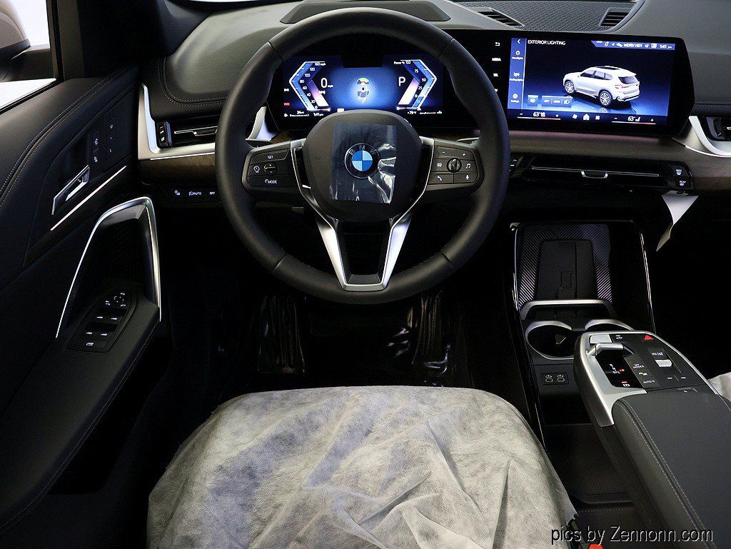 New 2027 BMW X1 xDrive28i AWD/4WD image 15