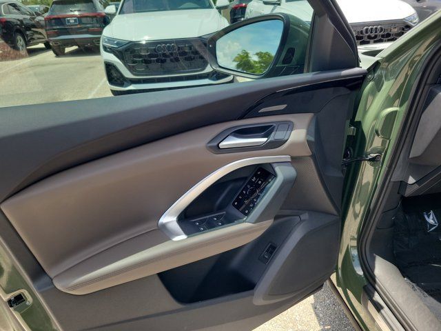 Certified 2025 Audi Q5 Premium w/ Premium Plus AWD/4WD image 18