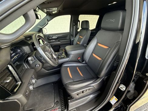 Certified 2025 GMC Sierra 1500 AT4 image 18