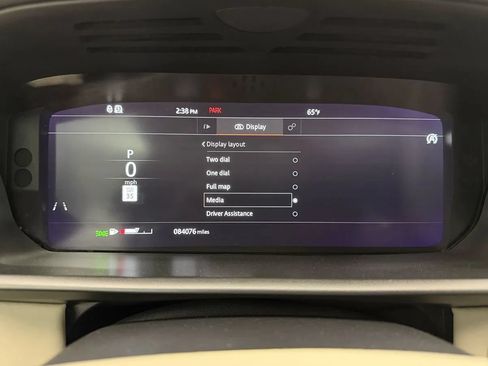 Used 2020 Land Rover Discovery Landmark AWD/4WD image 16