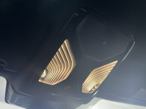Used 2019 BMW 530i RWD image 22