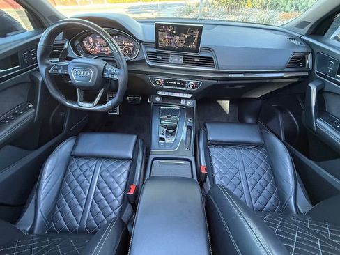 Used 2019 Audi SQ5 Premium Plus w/ Premium Plus Package image 2