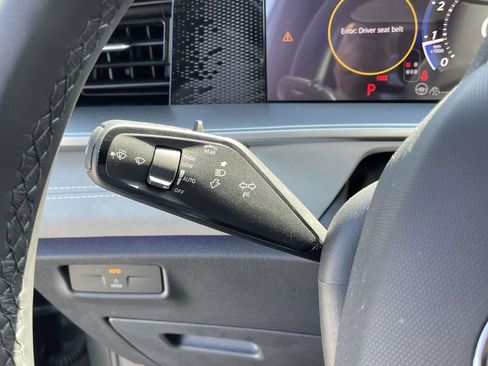 New 2026 Volkswagen Tiguan SE R-Line FWD image 25