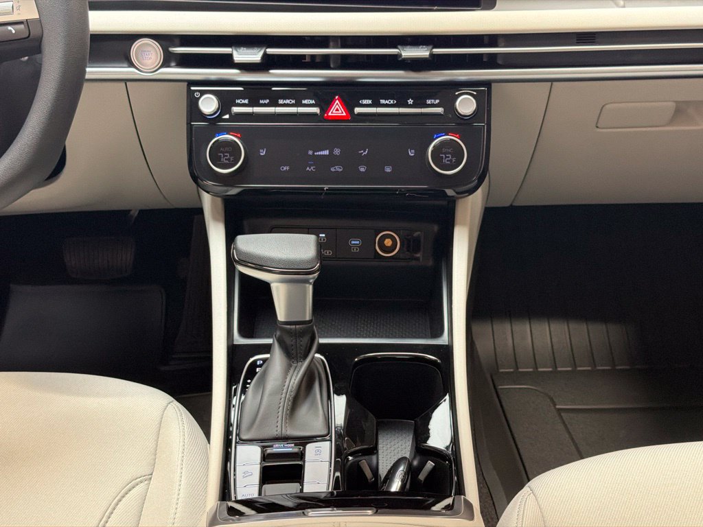 New 2026 Hyundai Tucson SEL FWD image 16