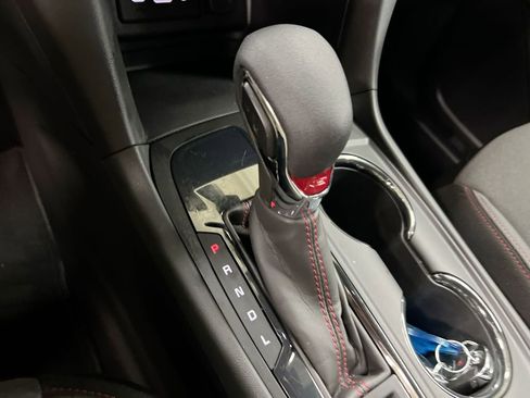 Used 2022 Chevrolet Equinox RS image 17