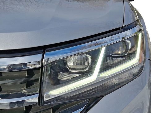 Used 2021 Volkswagen Atlas SEL Premium image 10