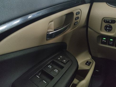 Used 2017 Honda Pilot Touring image 27