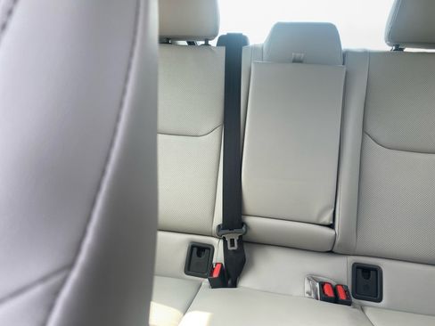 Used 2025 Toyota Prius Limited FWD image 15