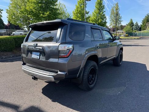 Used 2020 Toyota 4Runner TRD Off-Road Premium AWD/4WD image 7