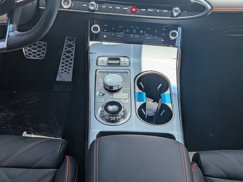 New 2026 Genesis GV70 3.5T Sport Prestige AWD/4WD image 18