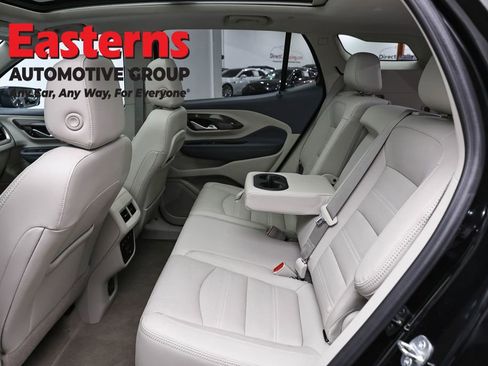 Used 2022 GMC Terrain Denali w/ Denali Premium Package AWD/4WD image 25