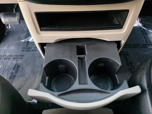 Used 2012 Dodge Grand Caravan Crew image 30