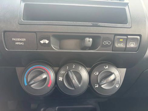 Used 2008 Honda Fit Hatchback 4D image 35