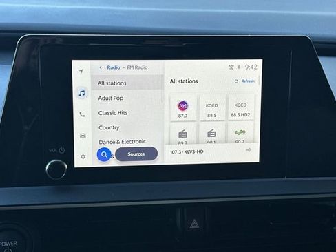 Certified 2024 Toyota Prius Prime SE image 27